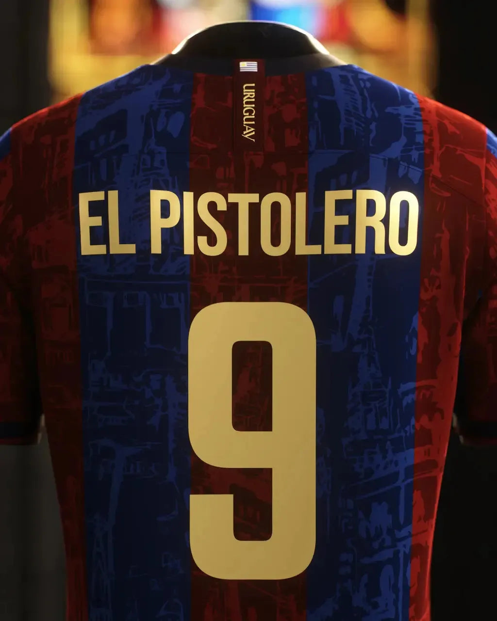 "Camisa Barcelona El Pistolero Grená - Torcedor Masculina Comma Football - Netmantos"