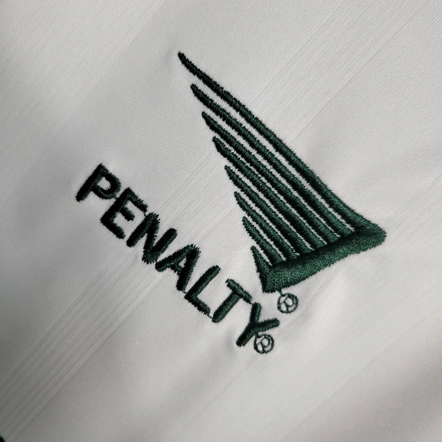 "Camisa Coritiba Retrô 1997/98 - Torcedor Masculina Branca e Verde - Netmantos"