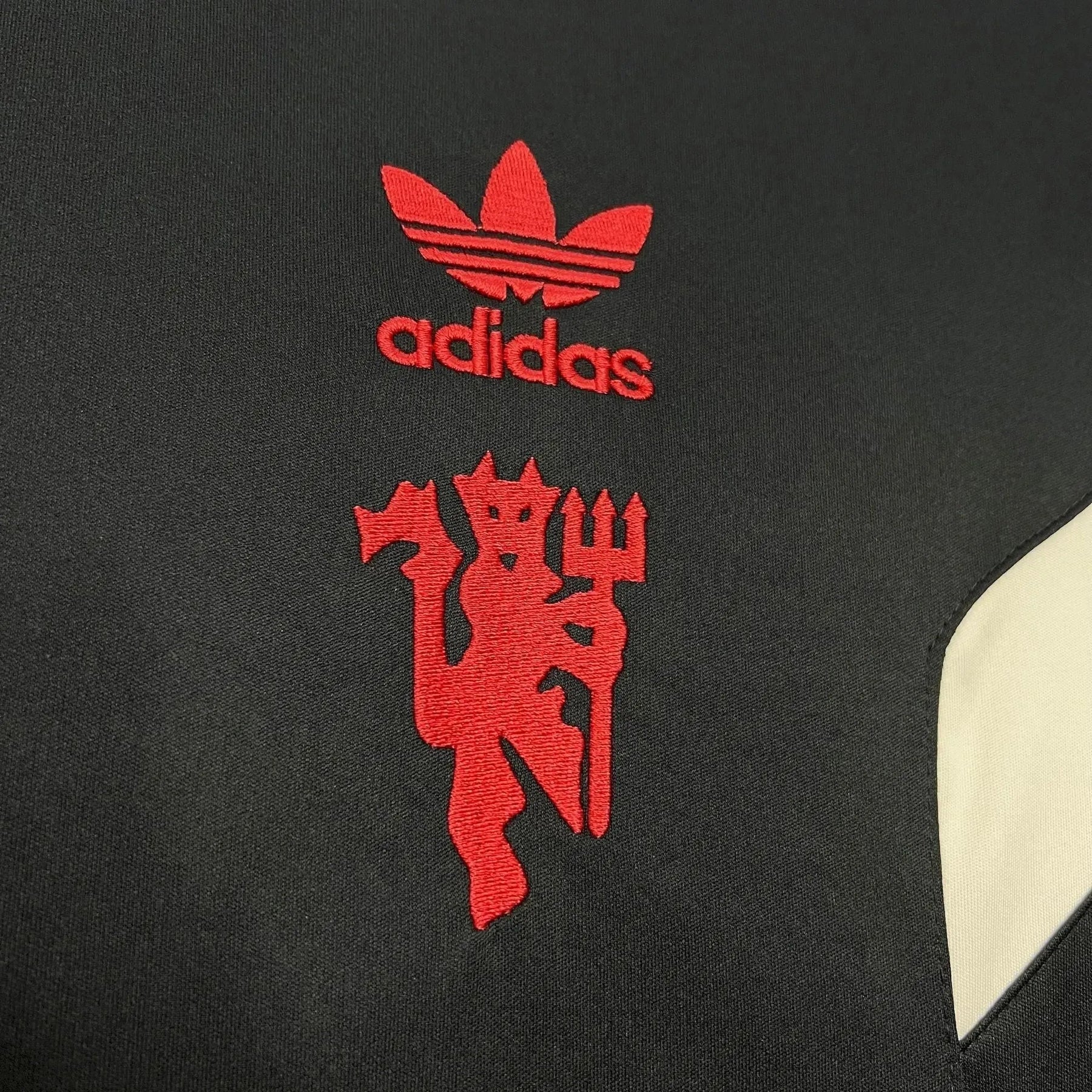 "Camisa Manchester United 24/25 - Torcedor Masculina Preta e Vermelha - Netmantos"