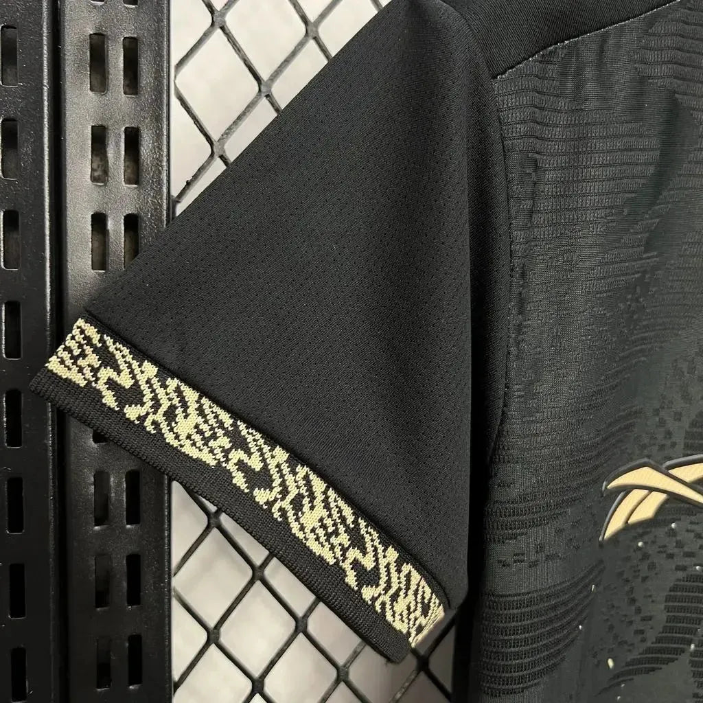 "Camisa Bota Fogo Away 24/25 - Torcedor Feminina Preta e Dourada - Netmantos"