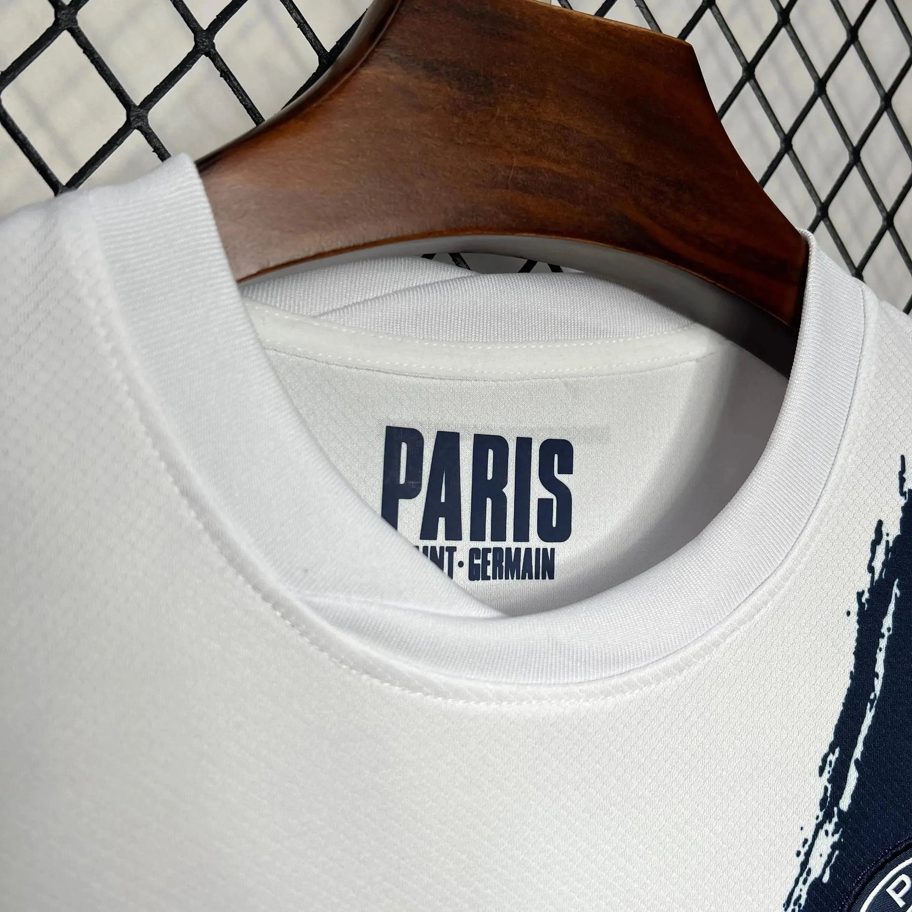 "Camisa PSG Away 24/25 - Torcedor Masculina Branca - Netmantos"