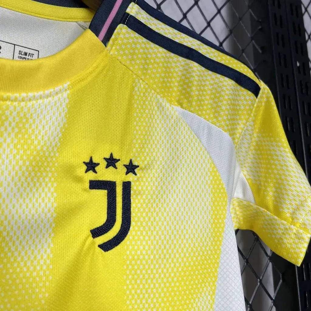 "Camisa Juventus Away 24/25 - Torcedor Infantil Amarela - Netmantos"