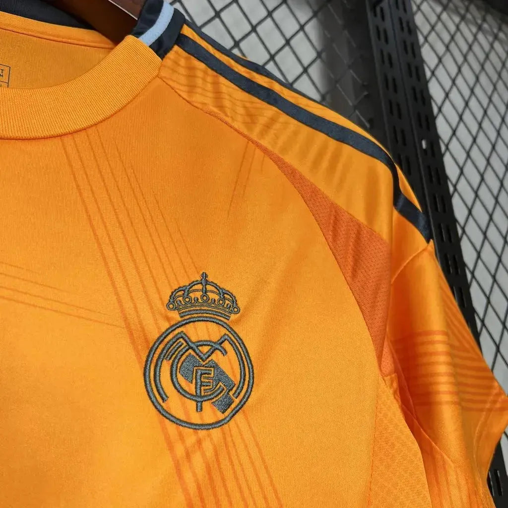 "Camisa Real Madrid Away 24/25 - Torcedor Masculina Laranja - Netmantos"