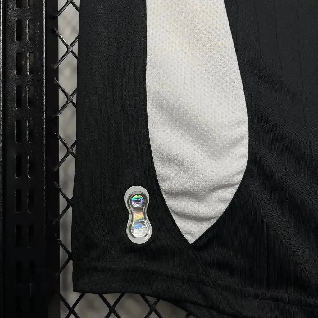 "Camisa Real Madrid Retrô Third Away 2006/07 - Torcedor Masculina Preta - Netmantos"