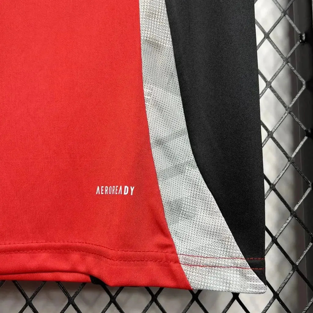 "Camisa Manchester United Treino 24/25 - Torcedor Masculina Vermelha e Preta - Netmantos"