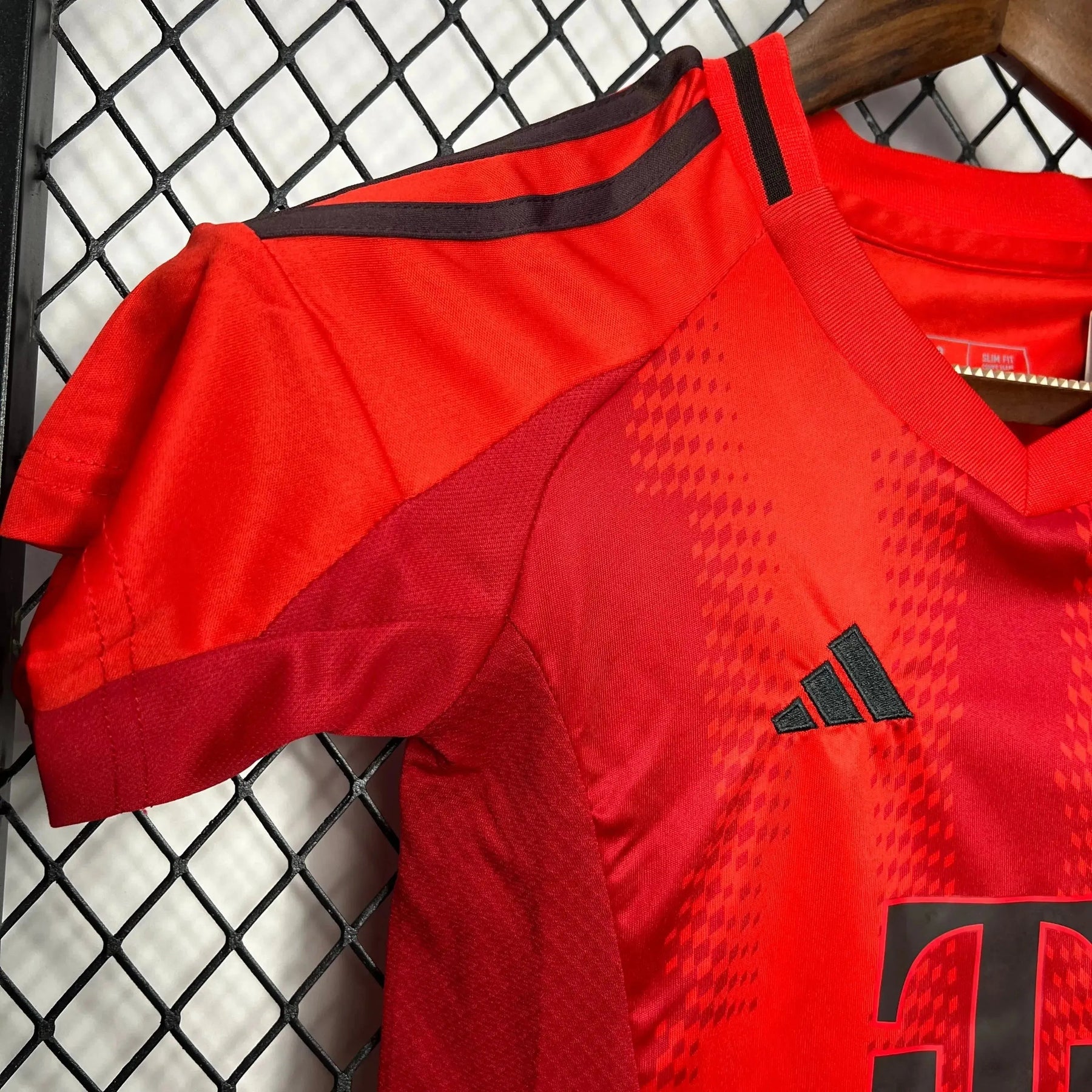 "Camisa Bayern Munchen Home 24/25 - Torcedor Infantil Vermelha - Netmantos"