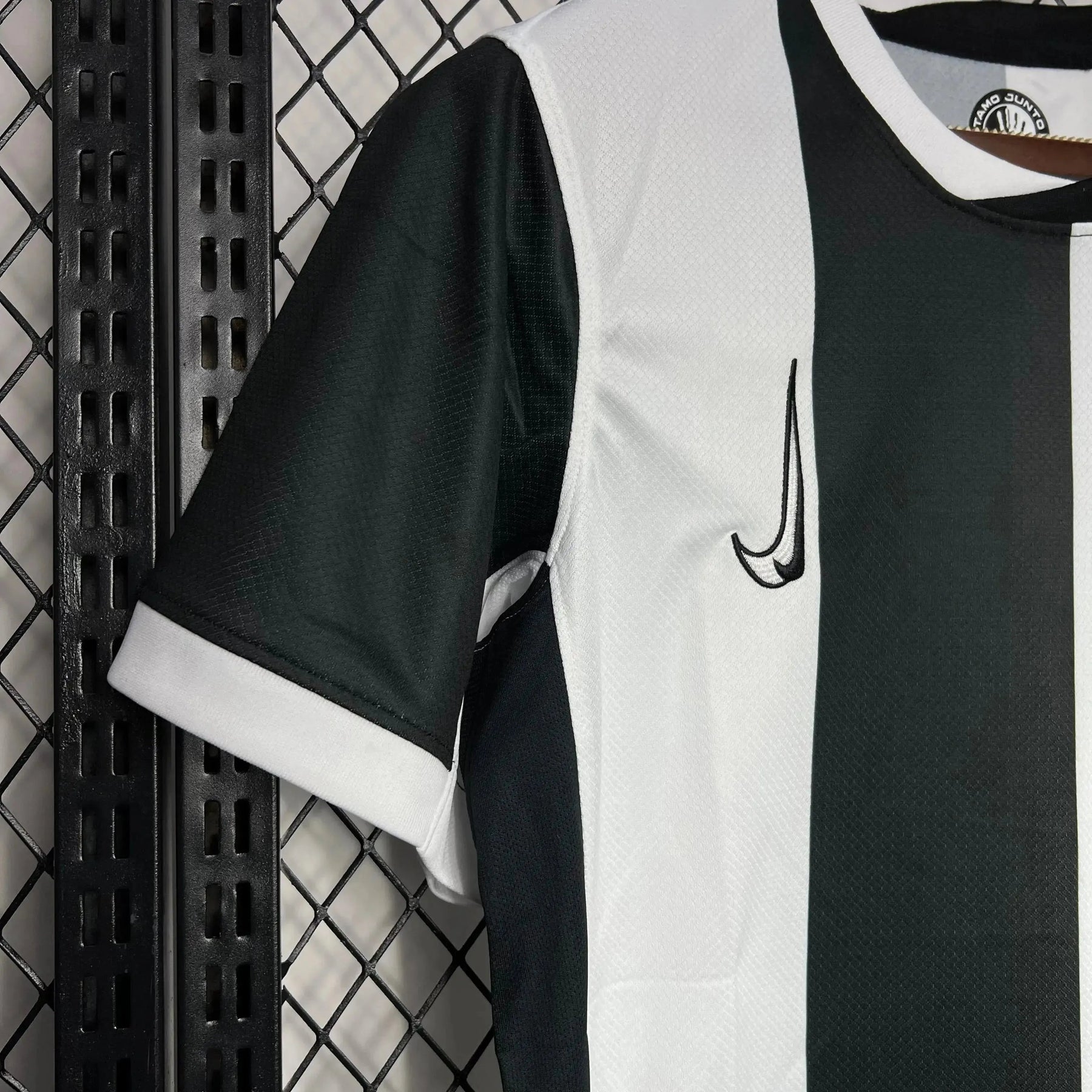 "Camisa Timão Third Away 24/25 - Torcedor Masculina Preta e Branca Listrada - Netmantos"