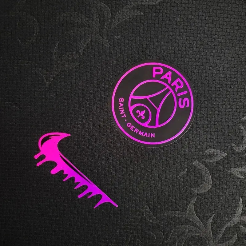 "Camisa PSG Edição Especial 24/25 - Torcedor Masculina Preta e Rosa - Netmantos"