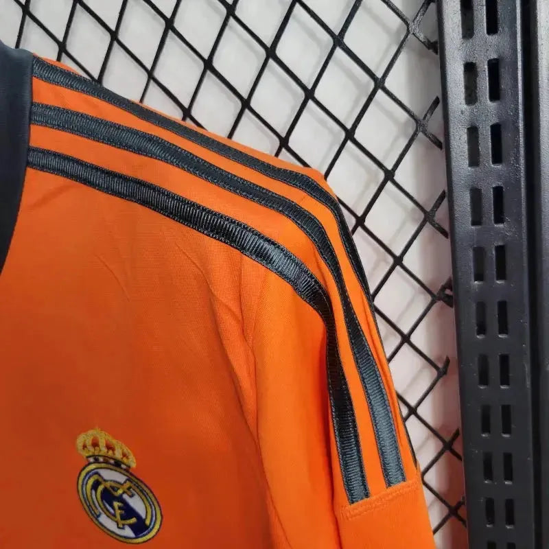 "Camisa Real Madrid Away 2 Retrô 2013/14 - Torcedor Masculina Laranja Manga Longa - Netmantos"