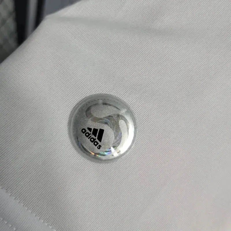 "Camisa Real Madrid Home Retrô 2009/10 - Torcedor Masculina Branca Manga Longa - Netmantos"