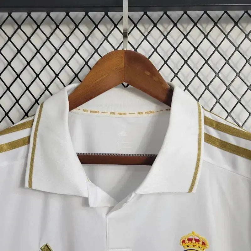 "Camisa Real Madrid Home Retrô 2011/12 - Torcedor Masculina Branca Manga Longa - Netmantos"