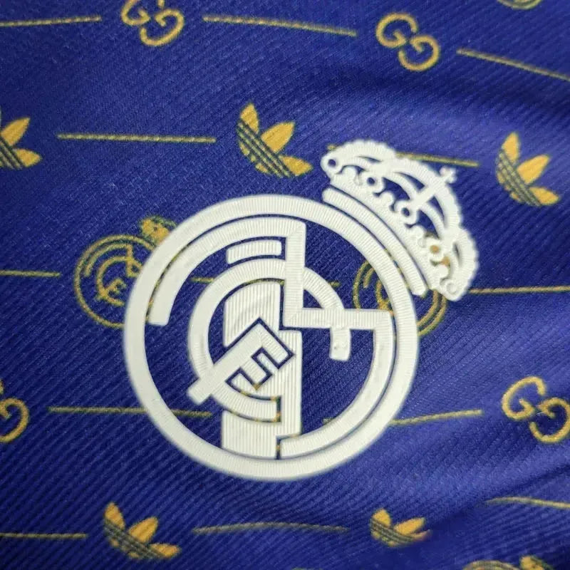 "Camisa Real Madrid Edição Especial Gucci 24/25 - Jogador Masculina Roxa - Netmantos"