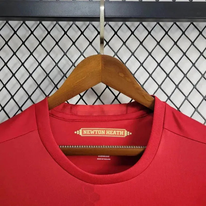 "Camisa Manchester United Retrô Home 16/17 - Torcedor Masculina Vermelha Chevrolet - Netmantos"
