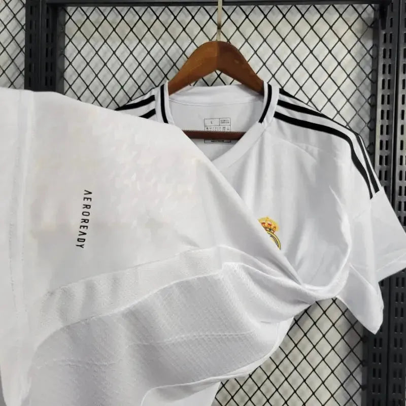"Camisa Real Madrid Home 24/25 - Torcedor Masculina Branca + Todos os Patches - Netmantos"