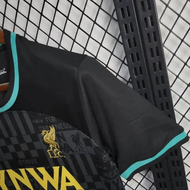 "Camisa Liverpool x Lebron James 24/25 - Torcedor Masculina Preta e Dourada - Netmantos"
