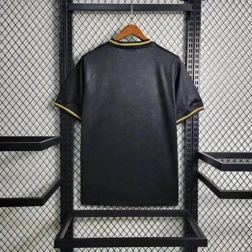 "Camisa Flamengo 23/24 - Torcedor Masculina Preta e Dourada - Netmantos"