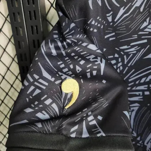 "Camisa Brasil GOAT Neymar - Torcedor Masculina Preta Comma Football - Netmantos"