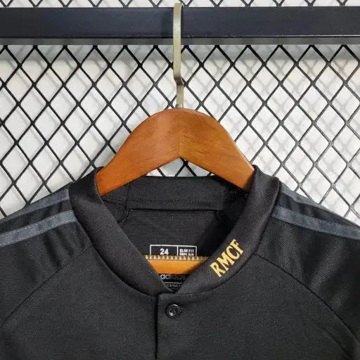 "Camisa Real Madrid Away II 23/24 - Torcedor Infantil Preta e Amarela - Netmantos"