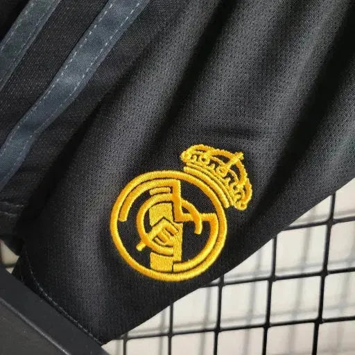 "Camisa Real Madrid Away II 23/24 - Torcedor Infantil Preta e Amarela - Netmantos"