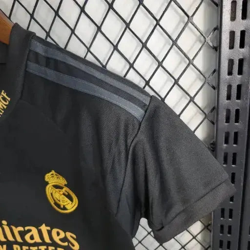 "Camisa Real Madrid Away II 23/24 - Torcedor Infantil Preta e Amarela - Netmantos"