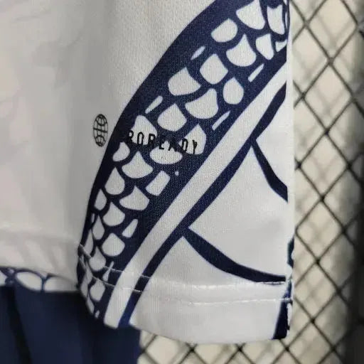 "Camisa Real Madrid Edição Especial 23/24 - Torcedor Infantil Branca - Netmantos"