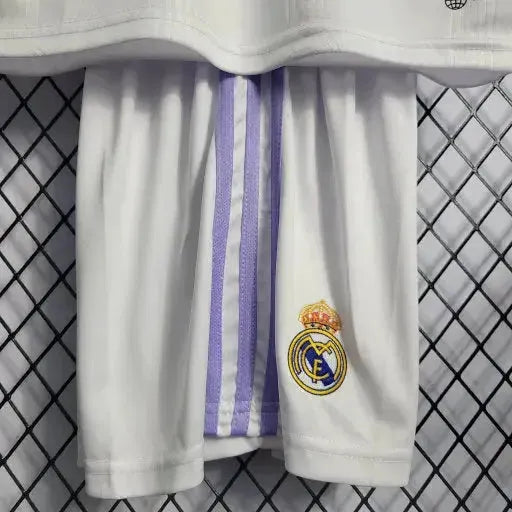 "Camisa Real Madrid Home 22/23 - Torcedor Infantil Branca e Roxa - Netmantos"