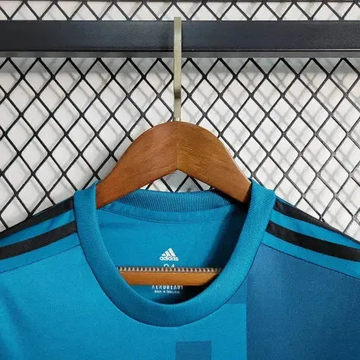 "Camisa Real Madrid Retrô Away 17/18 - Torcedor Infantil Azul - Netmantos"