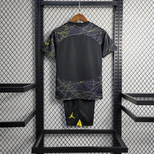 "Camisa PSG Away V 23/24 - Torcedor Infantil Preta e Amarela - Netmantos"