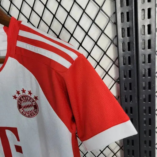 "Camisa Bayern Munchen Home 23/24 - Torcedor Infantil Vermelha e Branca - Netmantos"