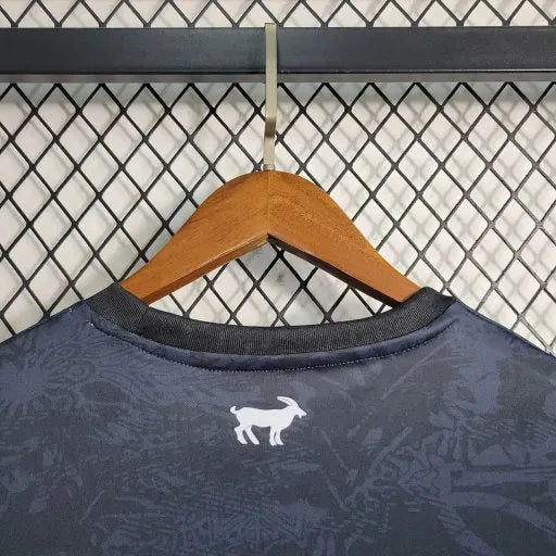 "Camisa Portugal GOAT CR7 - Torcedor Masculina Preta Comma Football - Netmantos"