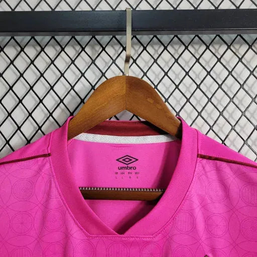 "Camisa Fluminense 23/24 - Torcedor Masculina Rosa + Patches Libertadores - Netmantos"