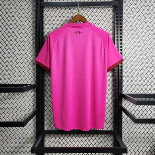 "Camisa Fluminense 23/24 - Torcedor Masculina Rosa + Patches Libertadores - Netmantos"