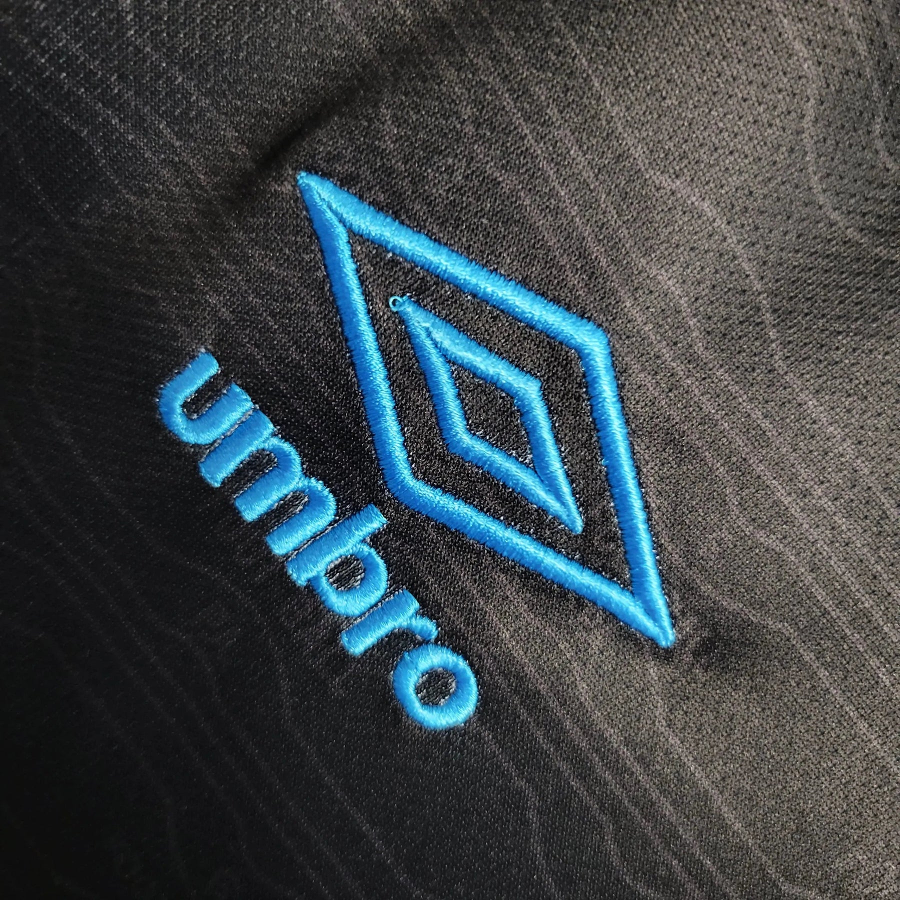"Camisa Grêmio Away II 23/24 - Torcedor Feminina Preta e Azul - Netmantos"