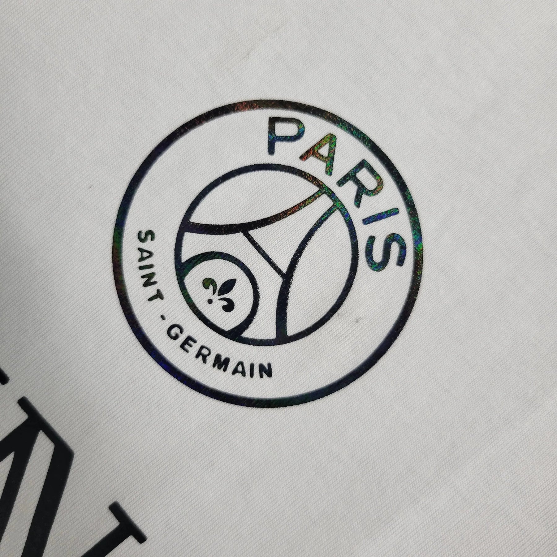 "Camisa PSG Refletiva 23/24 - Torcedor Masculina BALMAIN Branca - Netmantos"