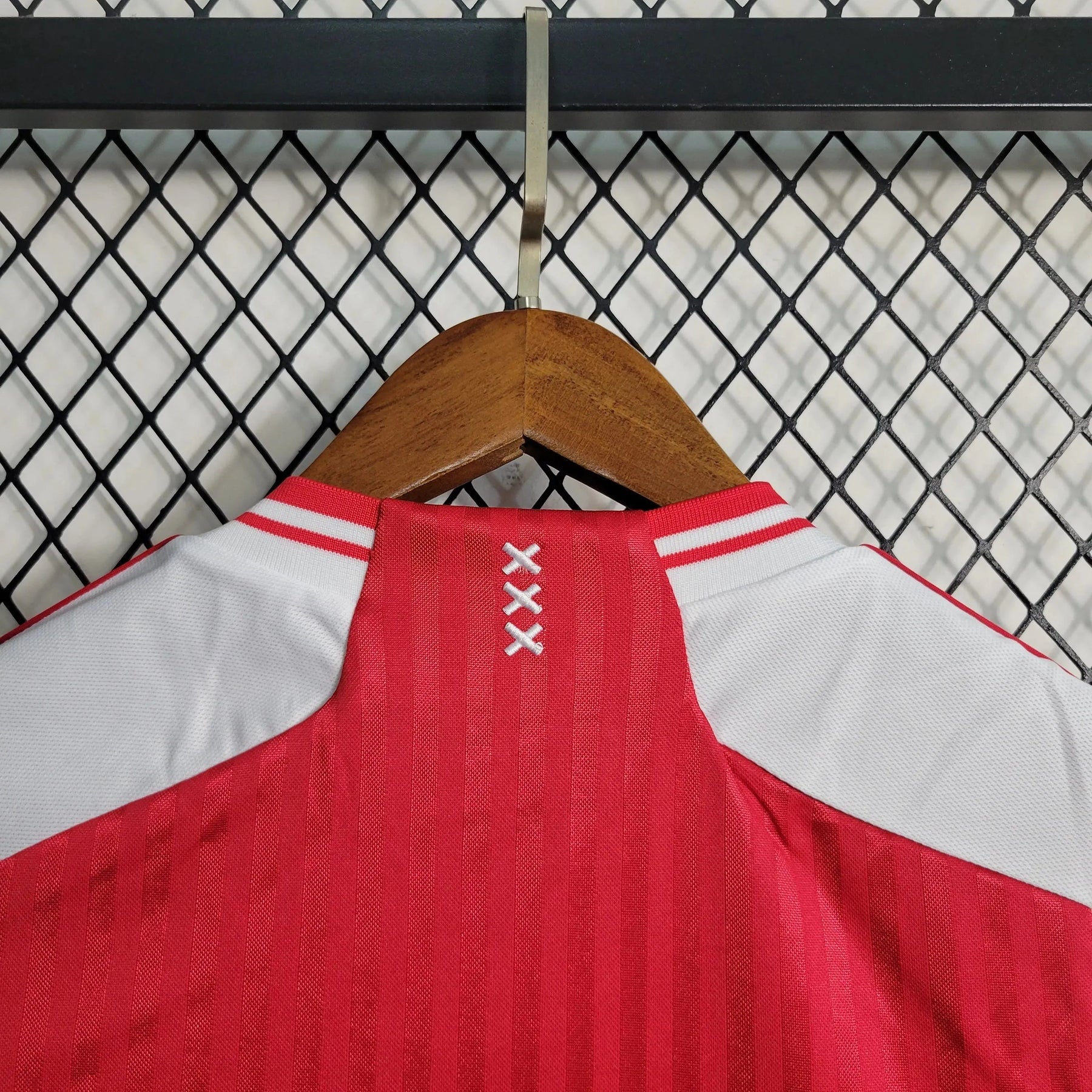 "Camisa Ajax Home 23/24 - Torcedor Masculina Vermelha e Branca - Netmantos"