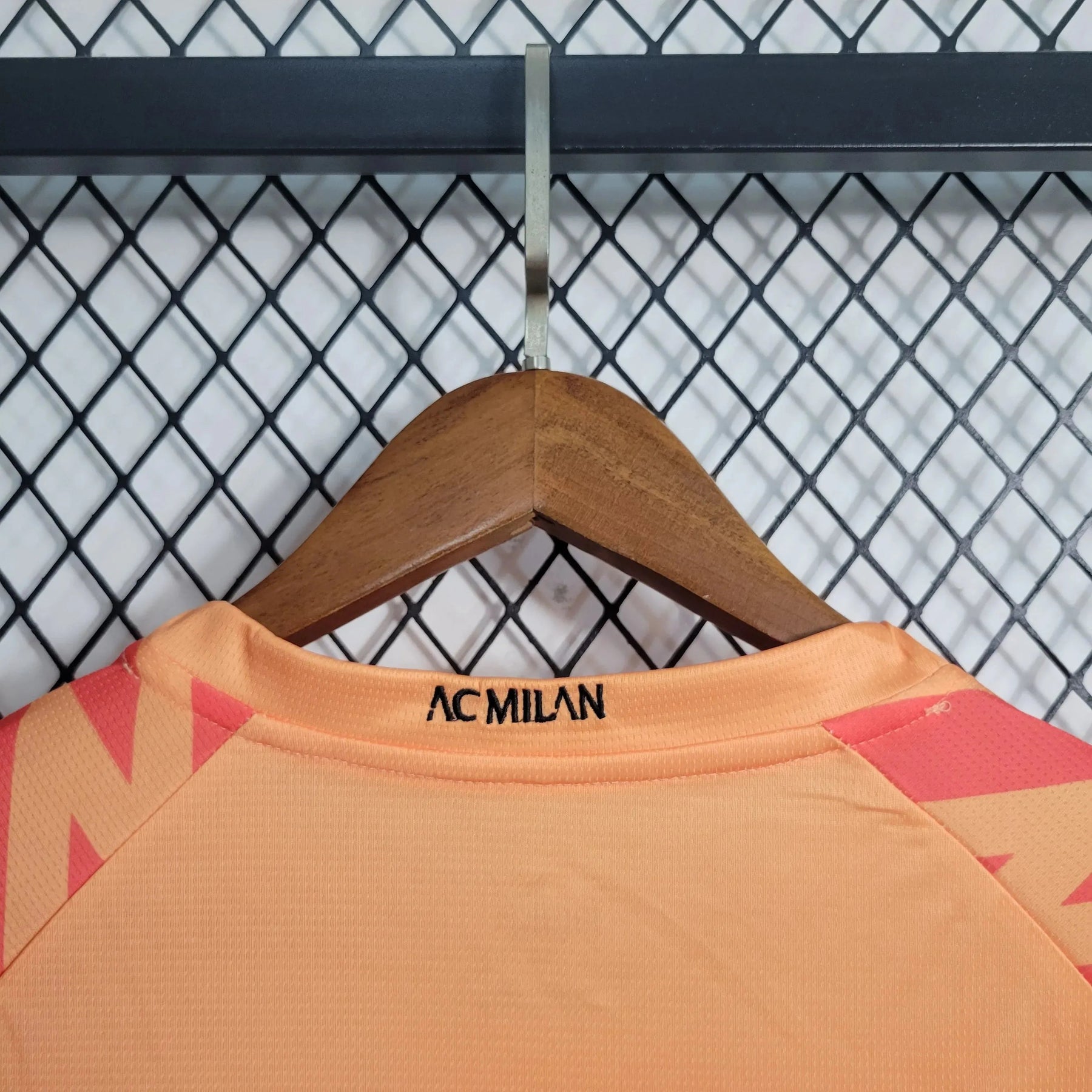 "Camisa AC Milan Goleiro 23/24 - Torcedor Masculina Laranja - Netmantos"