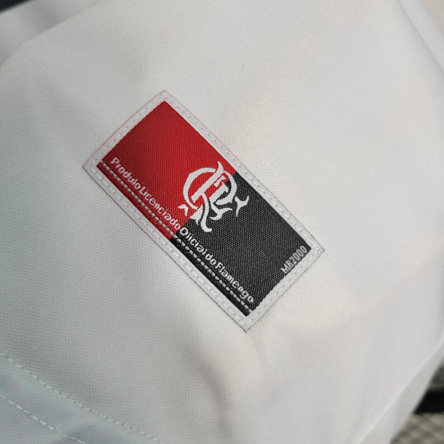 "Camisa Flamengo Retrô Away 2002 - Torcedor Masculina Branca LUBRAX - Netmantos"