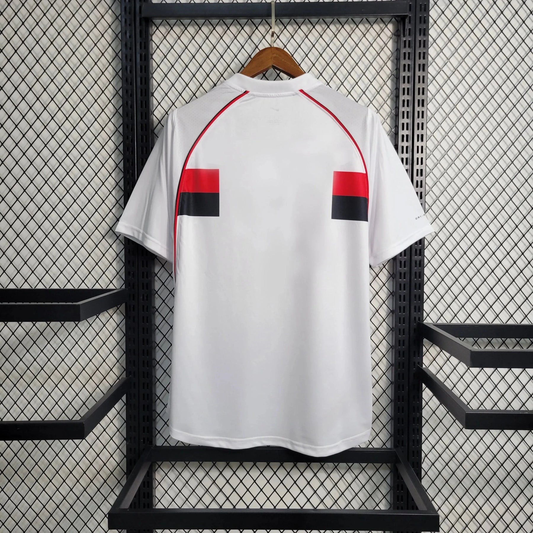 "Camisa Flamengo Retrô Away 2001 - Torcedor Masculina Branca LUBRAX - Netmantos"