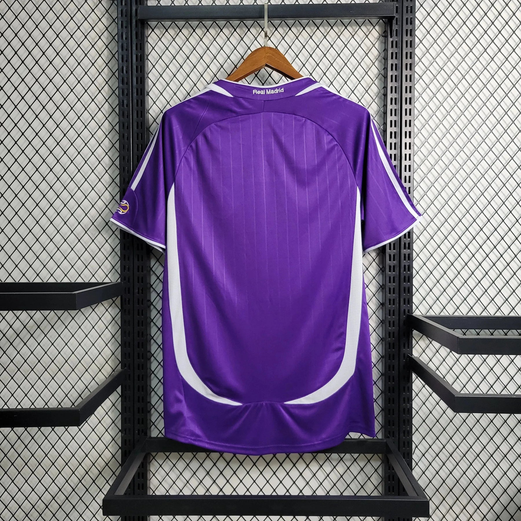 "Camisa Real Madrid Retrô Away 2006 - Torcedor Masculina Roxa - Netmantos"