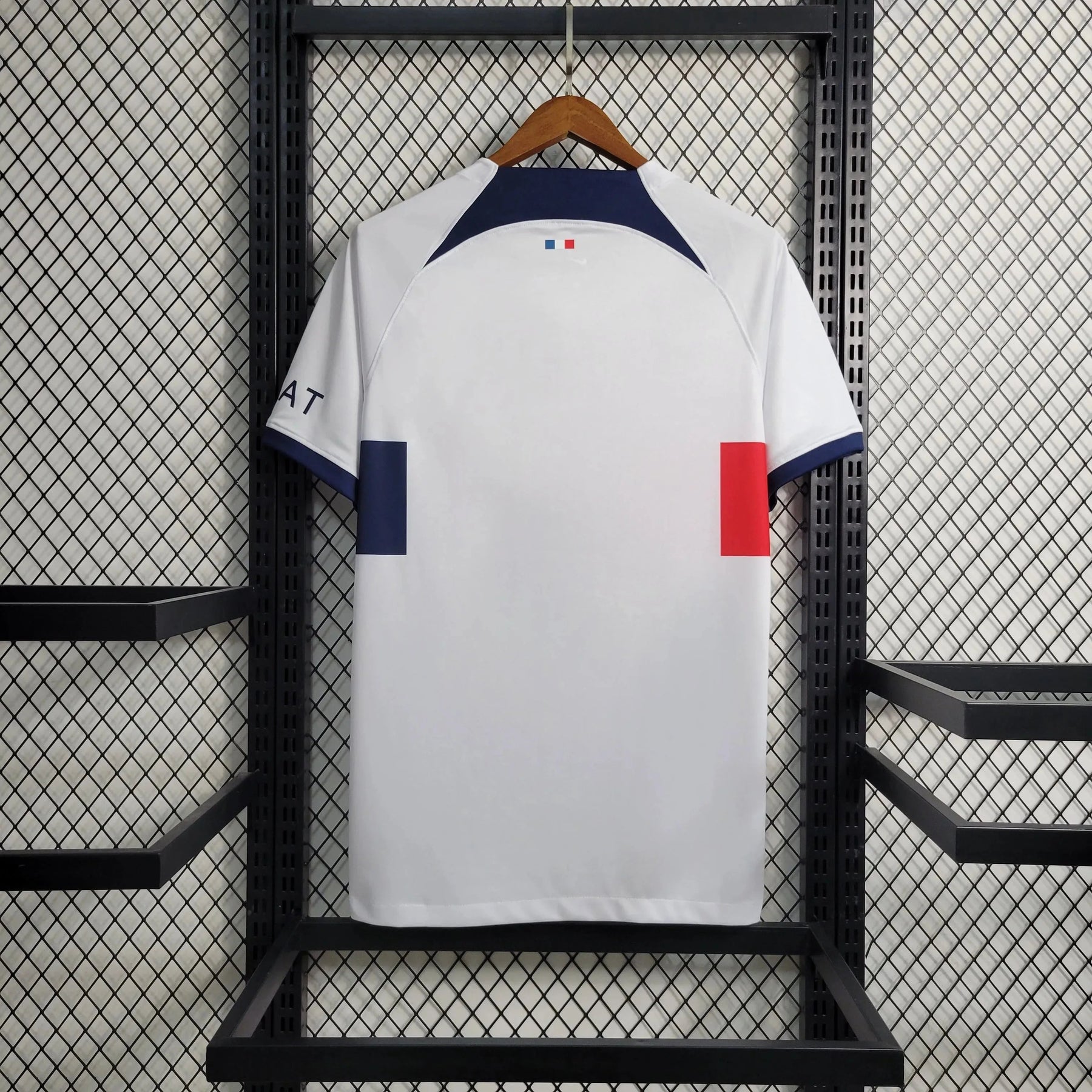 "Camisa PSG Away 23/24 - Torcedor Masculina Branca - Netmantos"
