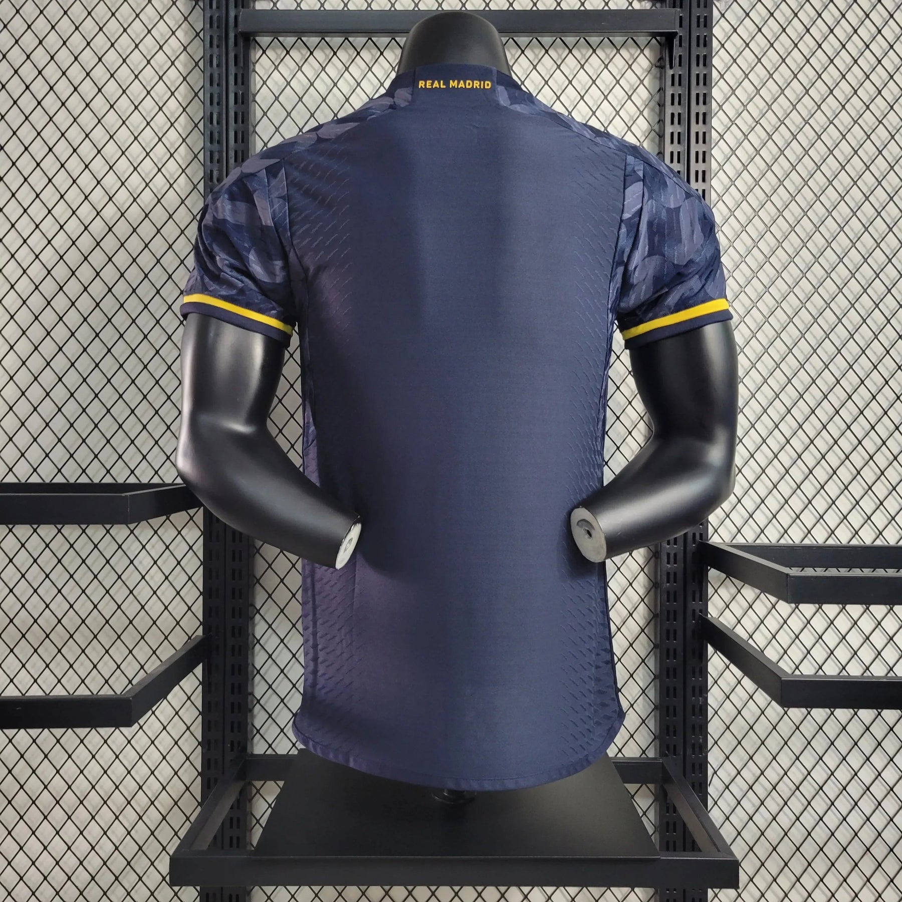 "Camisa Real Madrid Away 23/24 - Jogador Masculina Preta - Netmantos"