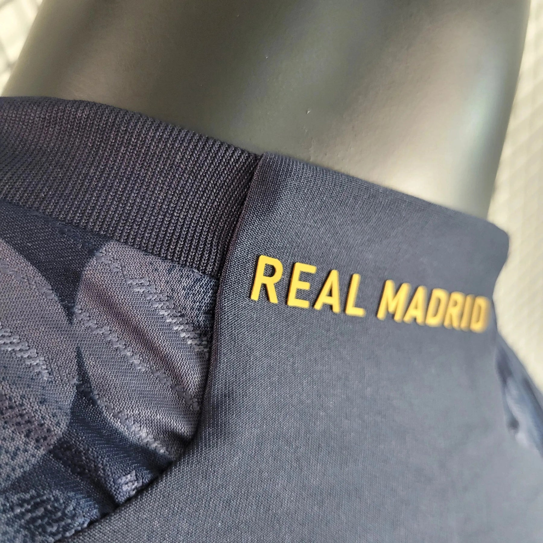 "Camisa Real Madrid Away 23/24 - Jogador Masculina Preta - Netmantos"