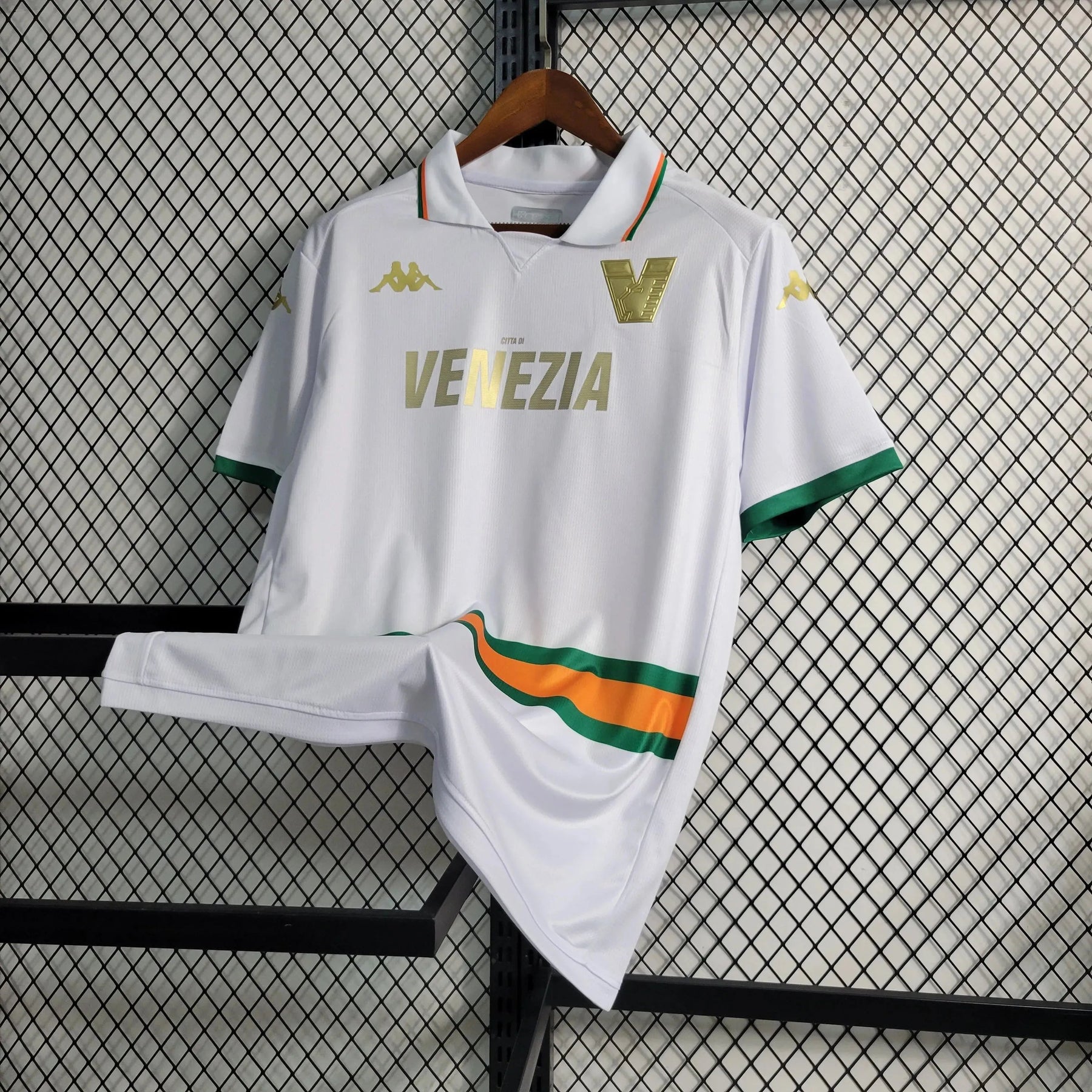 "Camisa Venezia Away 23/24 - Torcedor Masculina Branca - Netmantos"