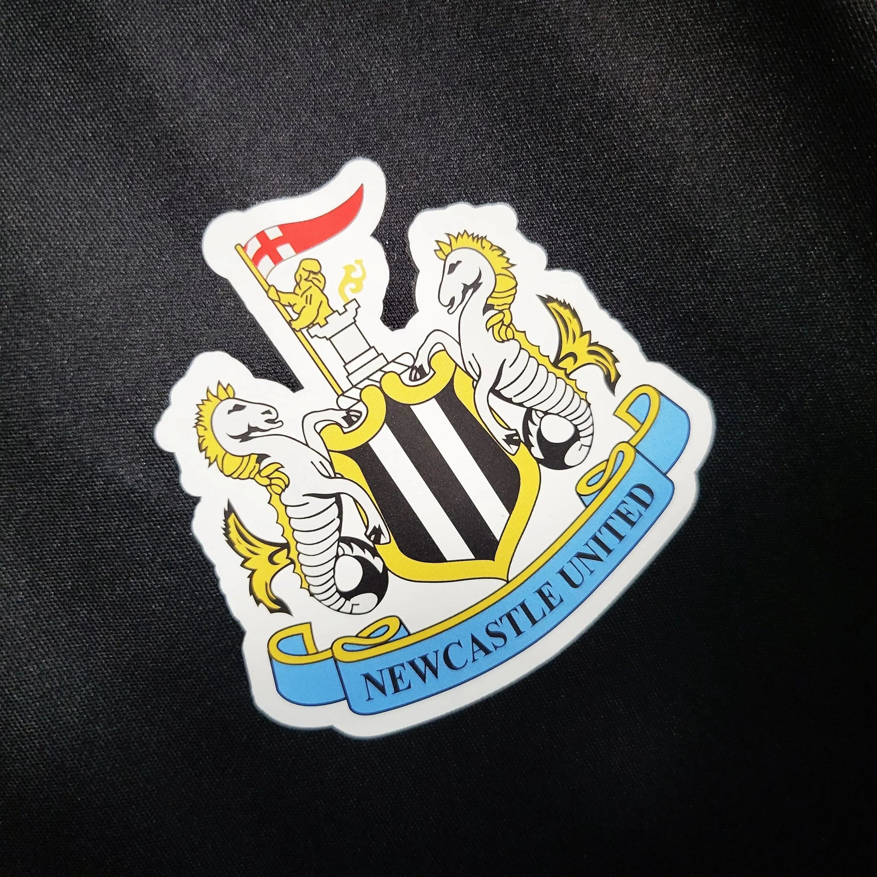 "Camisa Newcastle United Treino 23/24 - Torcedor Masculina Preta - Netmantos"