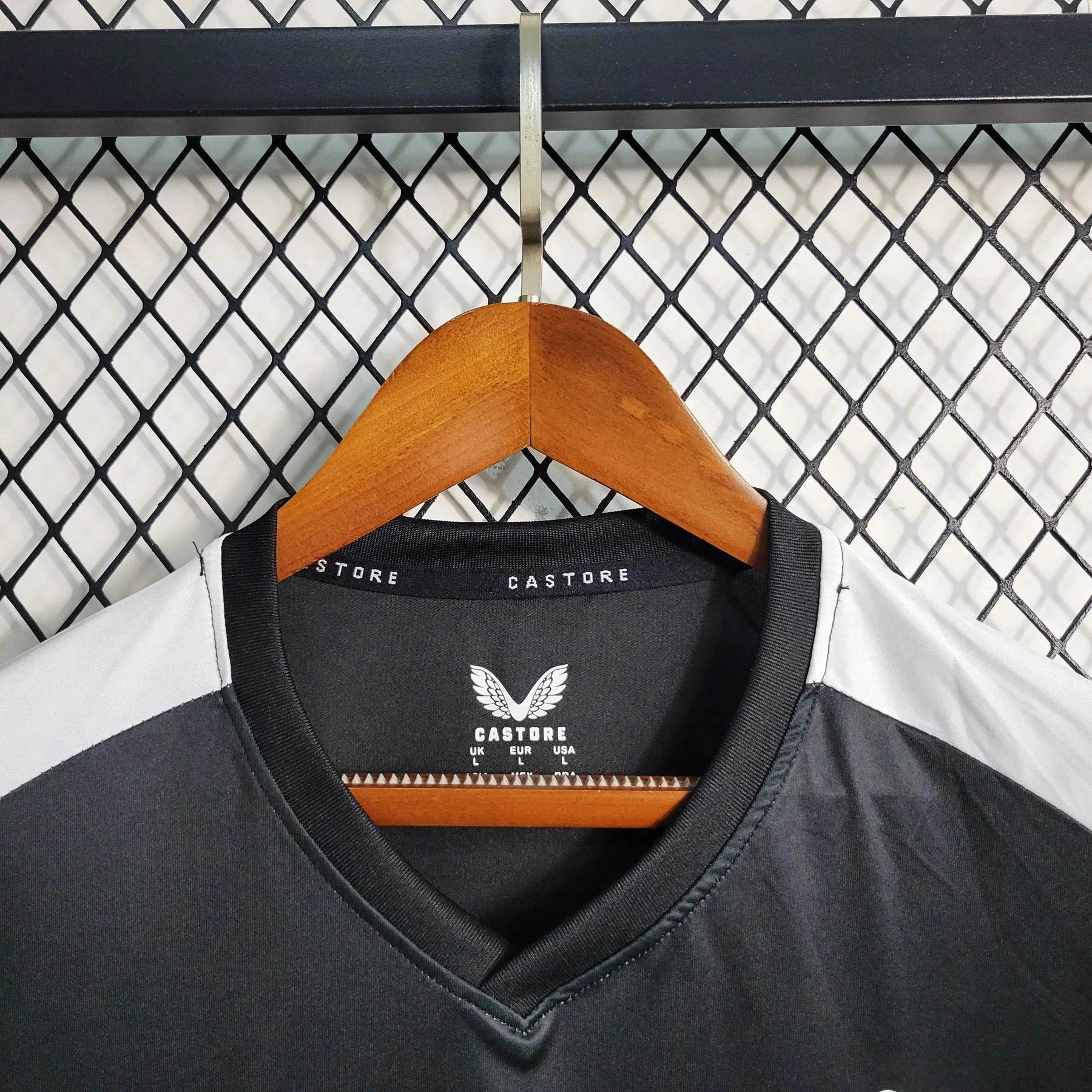 "Camisa Newcastle United Treino 23/24 - Torcedor Masculina Preta - Netmantos"