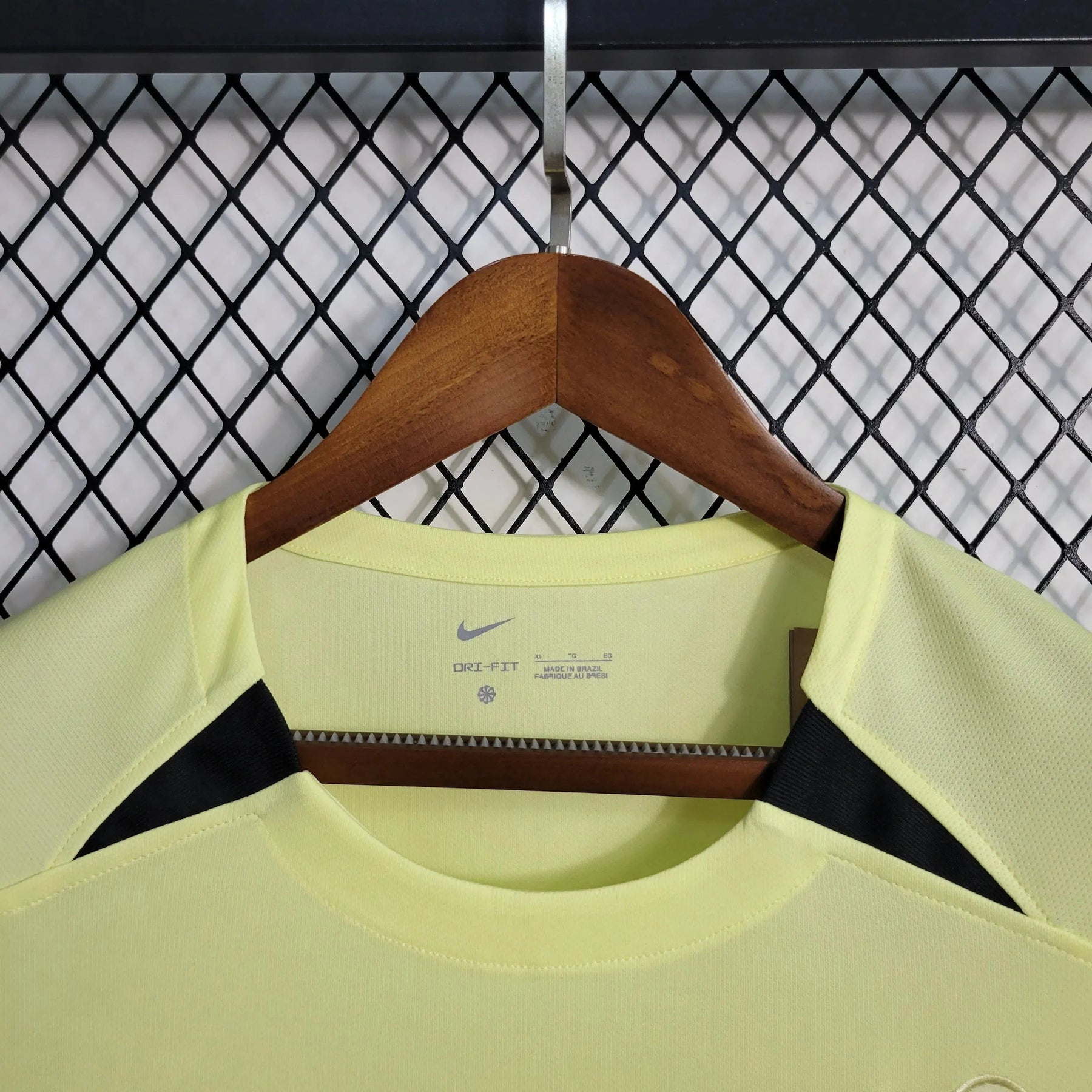 "Camisa Timão Treino 23/24 - Torcedor Masculina Amarela - Netmantos"