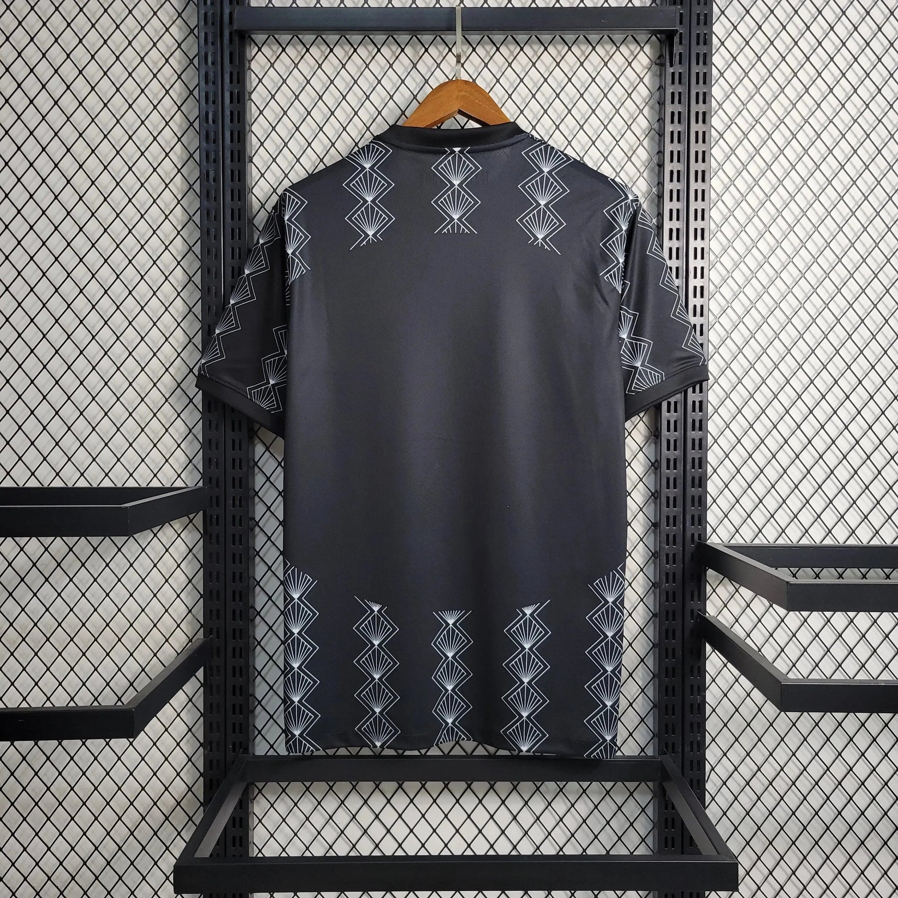 "Camisa Timão Treino 23/24 - Torcedor Masculina Preta - Netmantos"