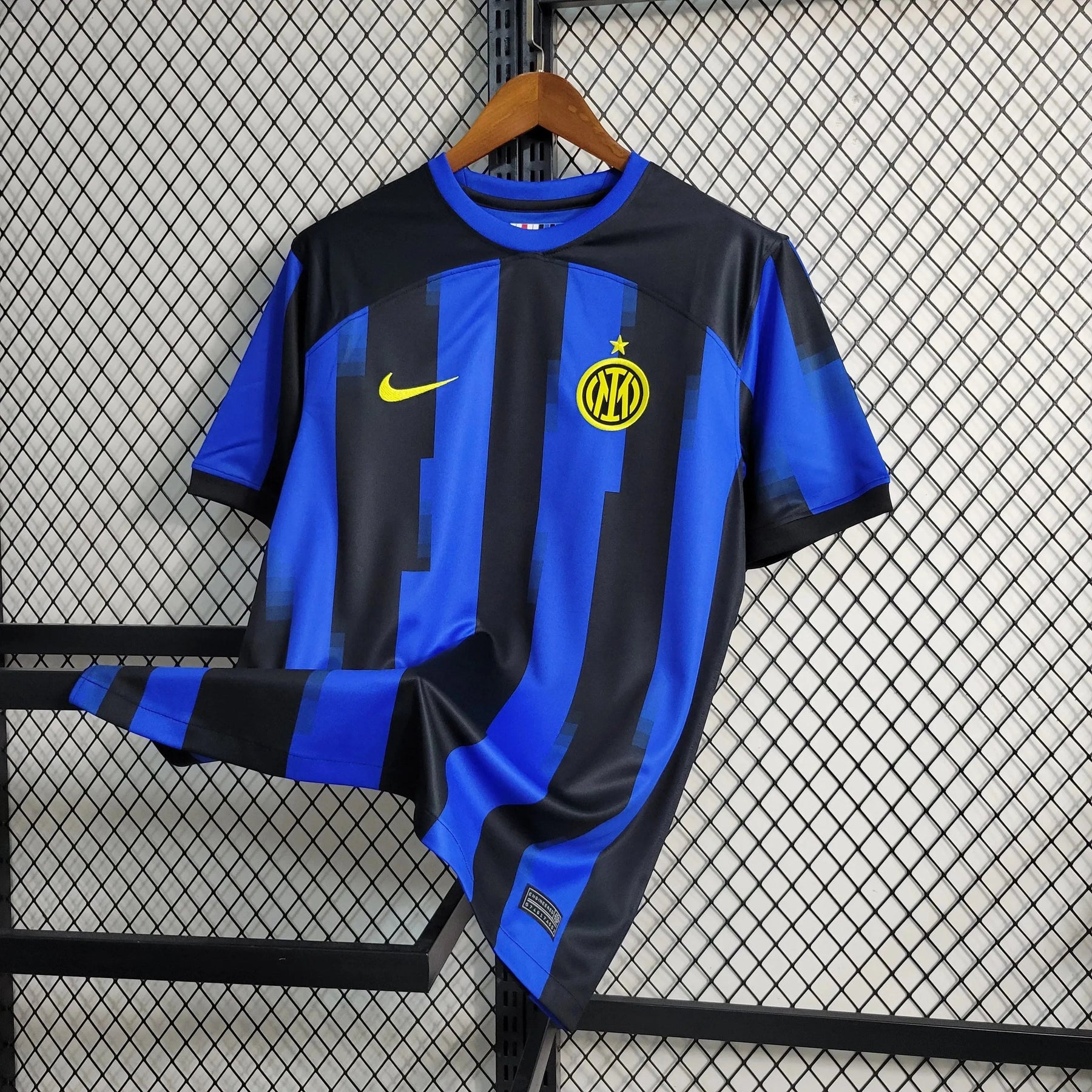 "Camisa Inter de Milão Home 23/24 - Torcedor Masculina Azul e Preta - Netmantos"