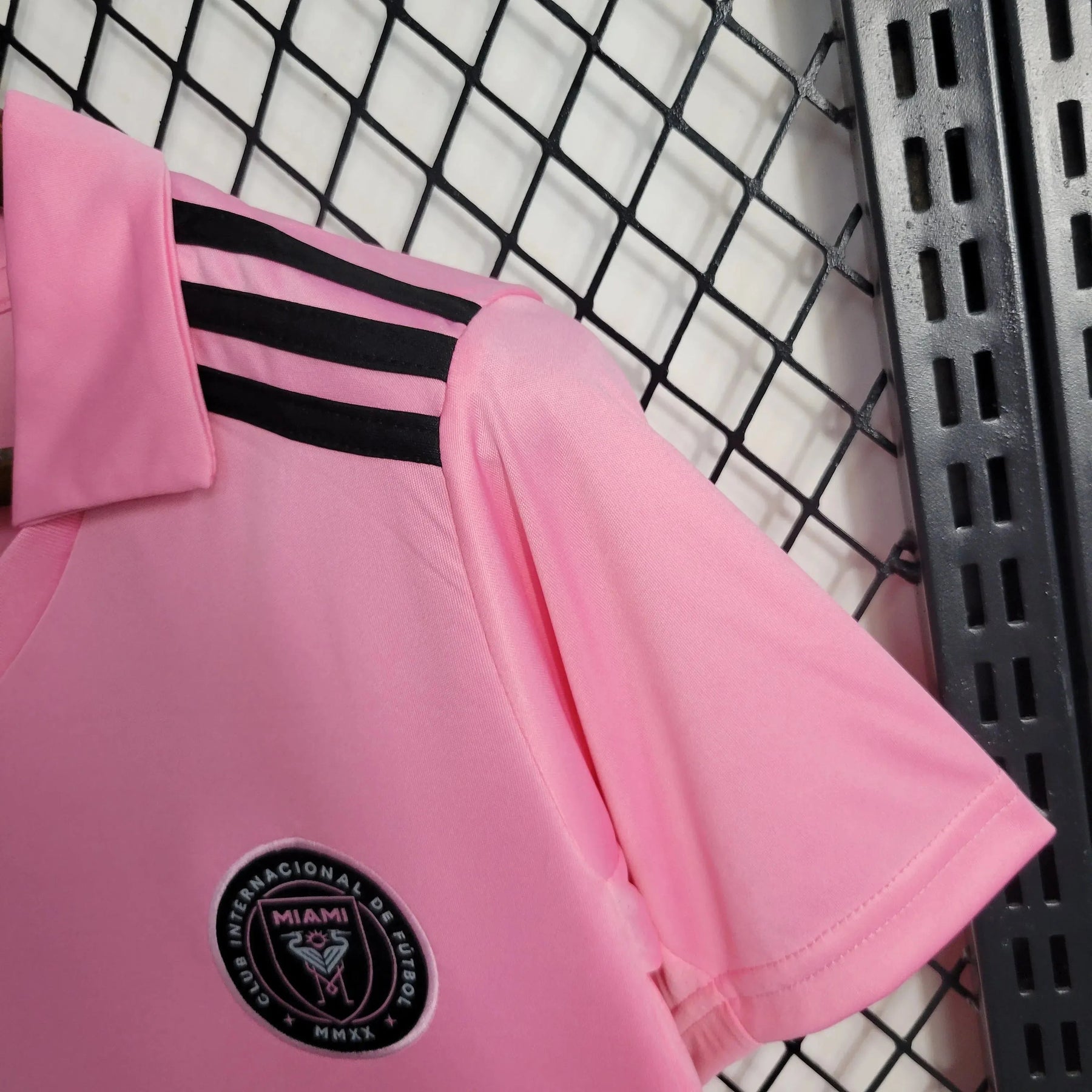 "Camisa Inter Miami Home 22/23 - Torcedor Feminina + Patch Messi - Netmantos"