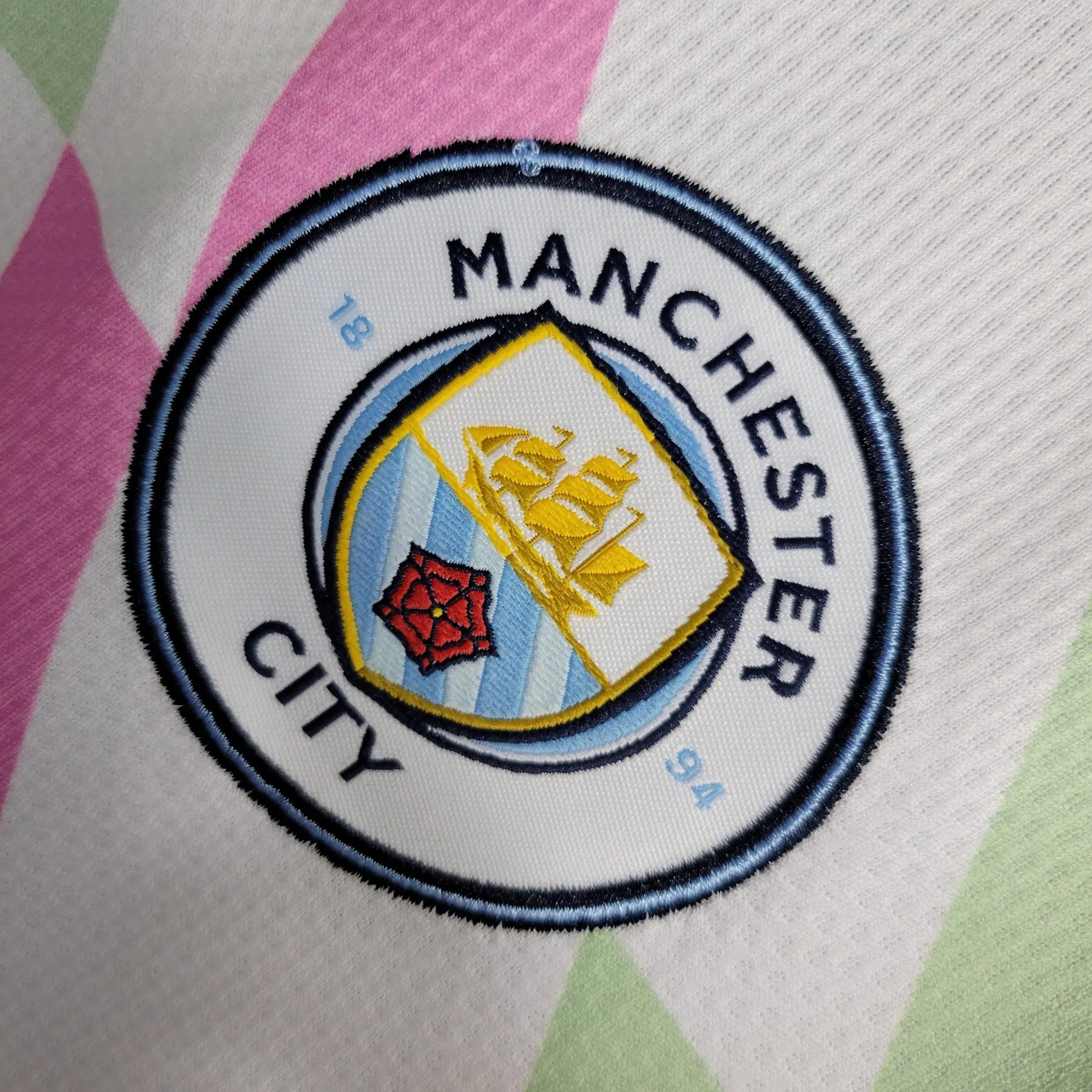 "Camisa Manchester City Treino 23/24 - Torcedor Masculina Rosa - Netmantos"
